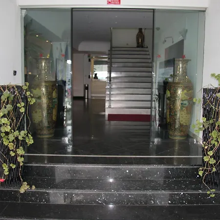 Hotel Turismo Miranda 3*