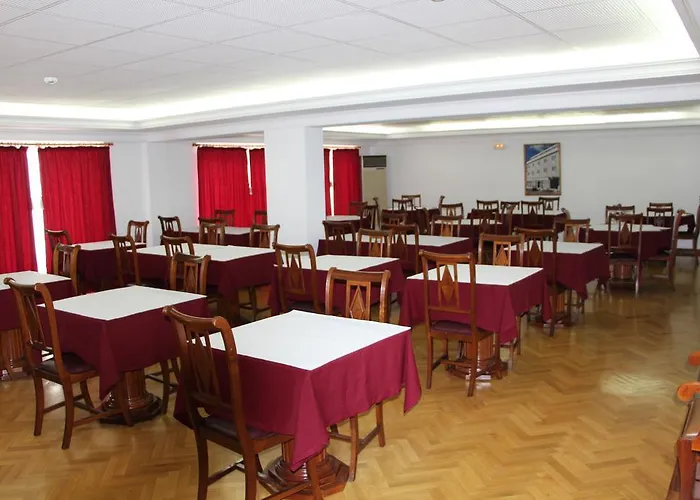 מלון Turismo Miranda 3*