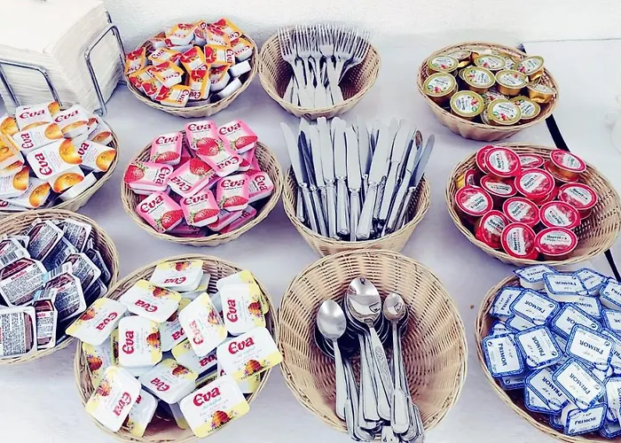 מלון Turismo Miranda 3*