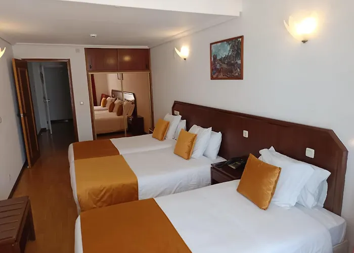 Turismo Miranda 3* מירנדה דו דורו